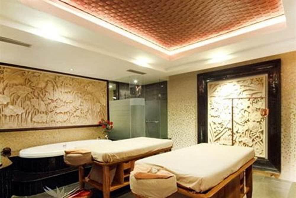Grand Balisani Suites Kerobokan Exterior foto