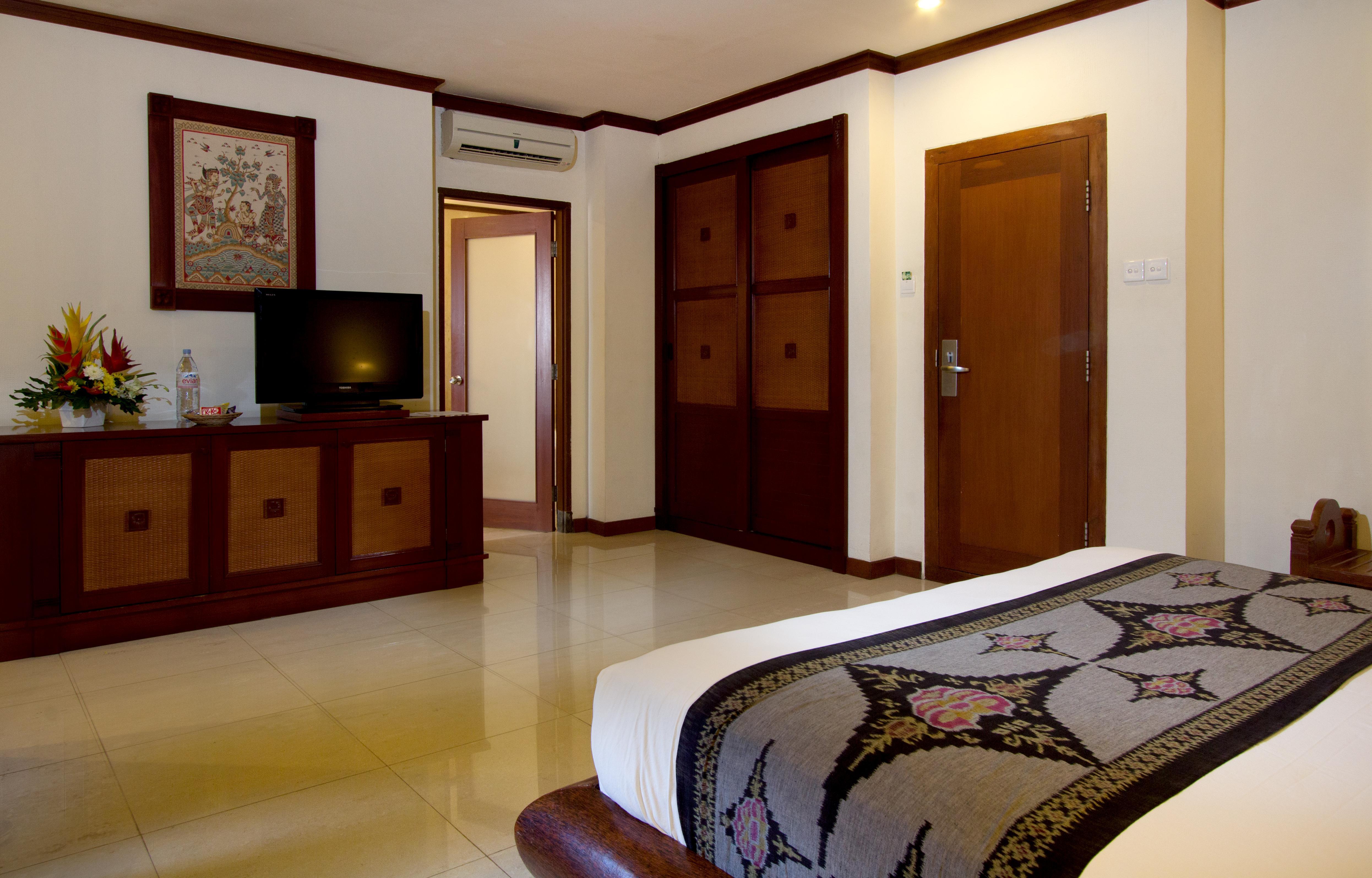 Grand Balisani Suites Kerobokan Exterior foto