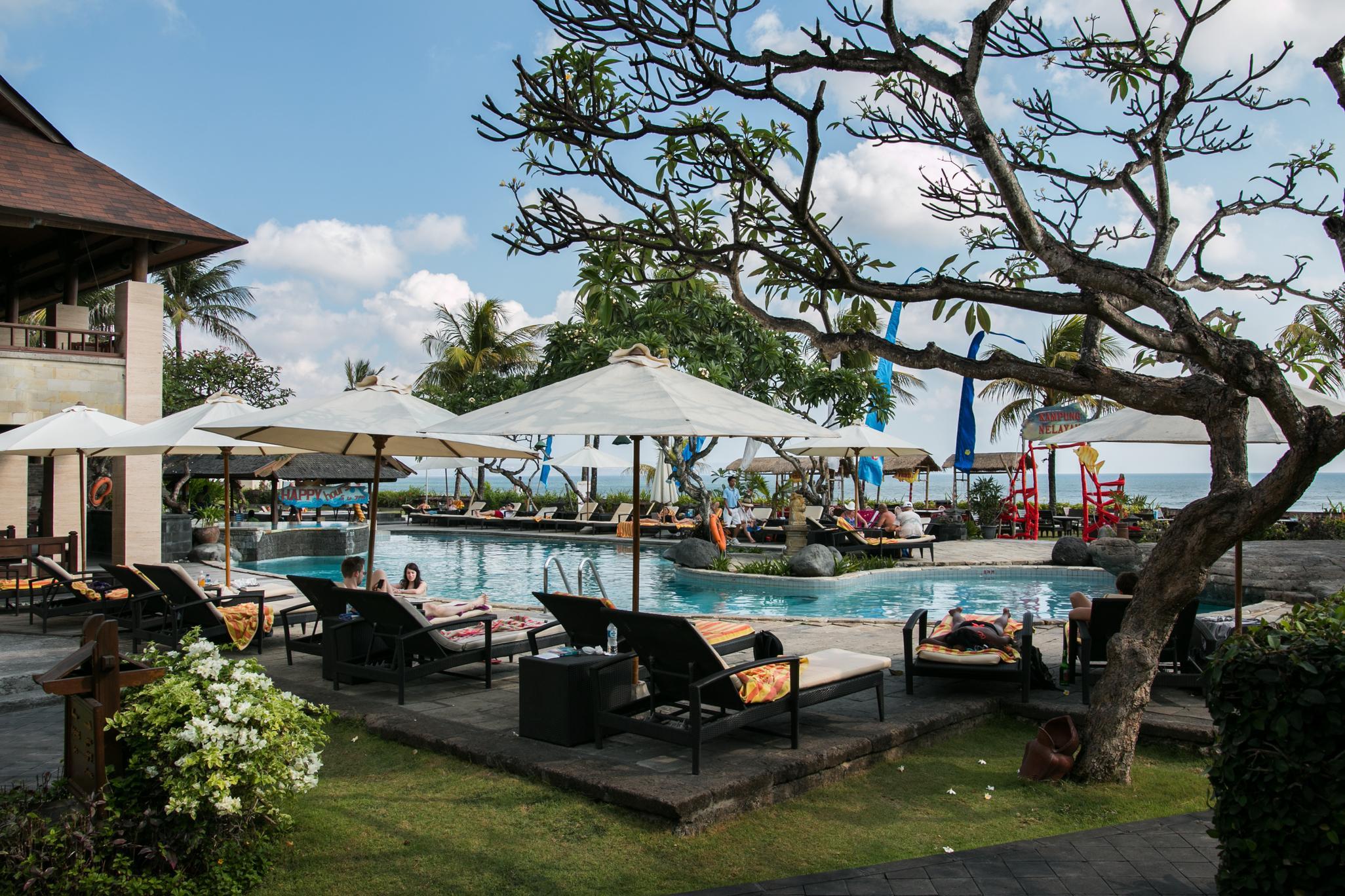 Grand Balisani Suites Kerobokan Exterior foto