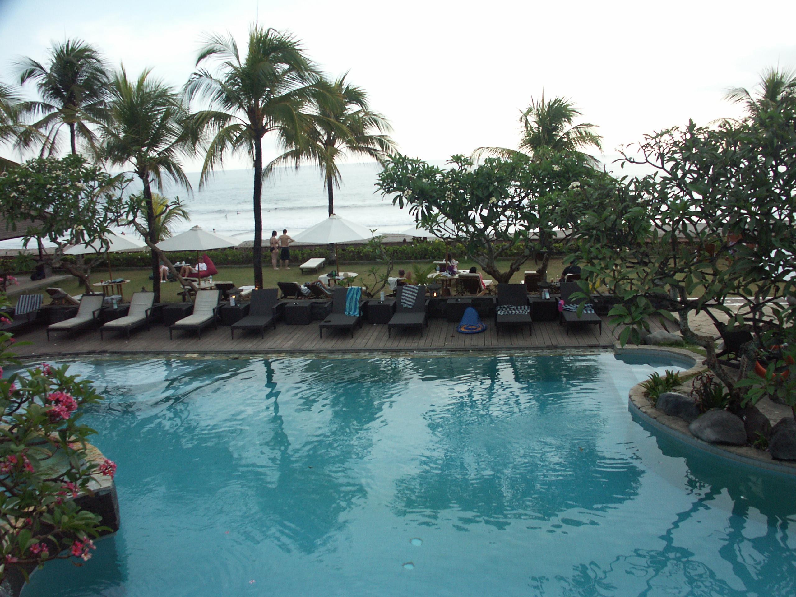 Grand Balisani Suites Kerobokan Exterior foto