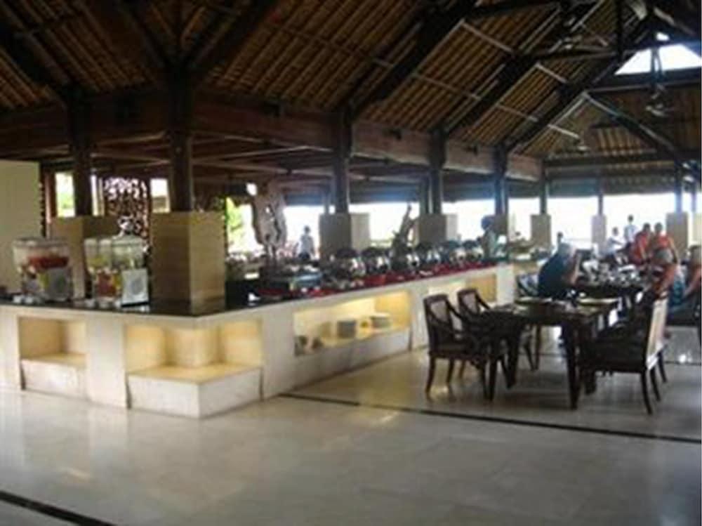 Grand Balisani Suites Kerobokan Exterior foto