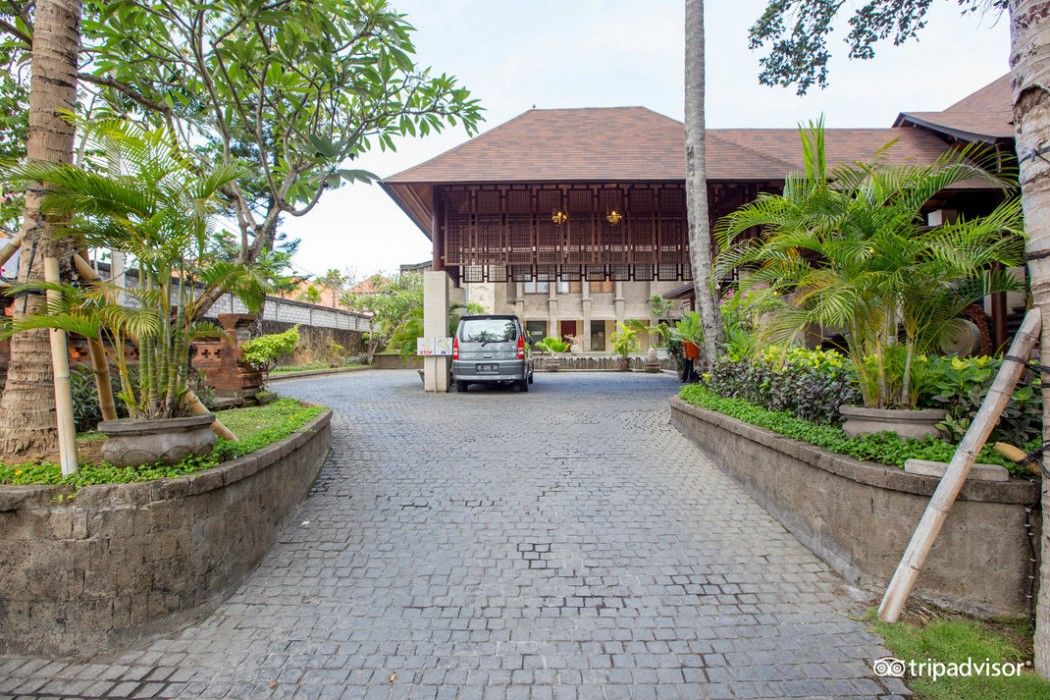 Grand Balisani Suites Kerobokan Exterior foto